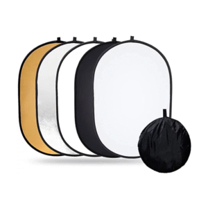 Akabli shop Le Réflecteur 90x120cm 5en1 pliable pour Studio est un outil essentiel pour les photographes de studio, offrant cinq surfaces: translucide, argent, or, blanc et noir. Ce réflecteur polyvalent se plie facilement à une taille de 15 pouces, avec une pochette de transport incluse pour une portabilité optimale. Adapté à tous les supports standard, il est durable grâce à son sommier en acier flexible. Idéal pour ajuster l’éclairage, le Réflecteur 90x120cm 5en1 pliable pour Studio améliore le contrôle de la lumière, permettant de créer des images de haute qualité avec des effets variés et précis.